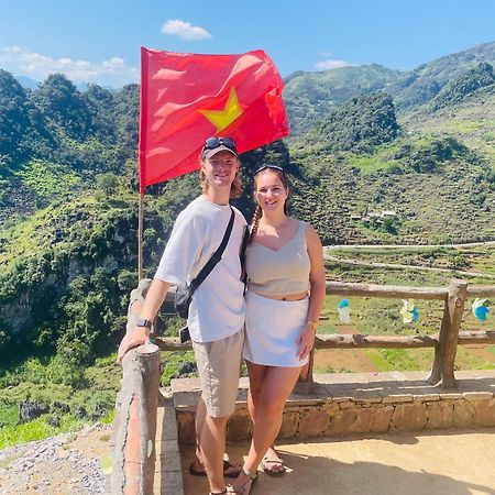 Strawberry House , Tour & Motorbikes Rentel Bed & Breakfast Hà Giang Ngoại thất bức ảnh