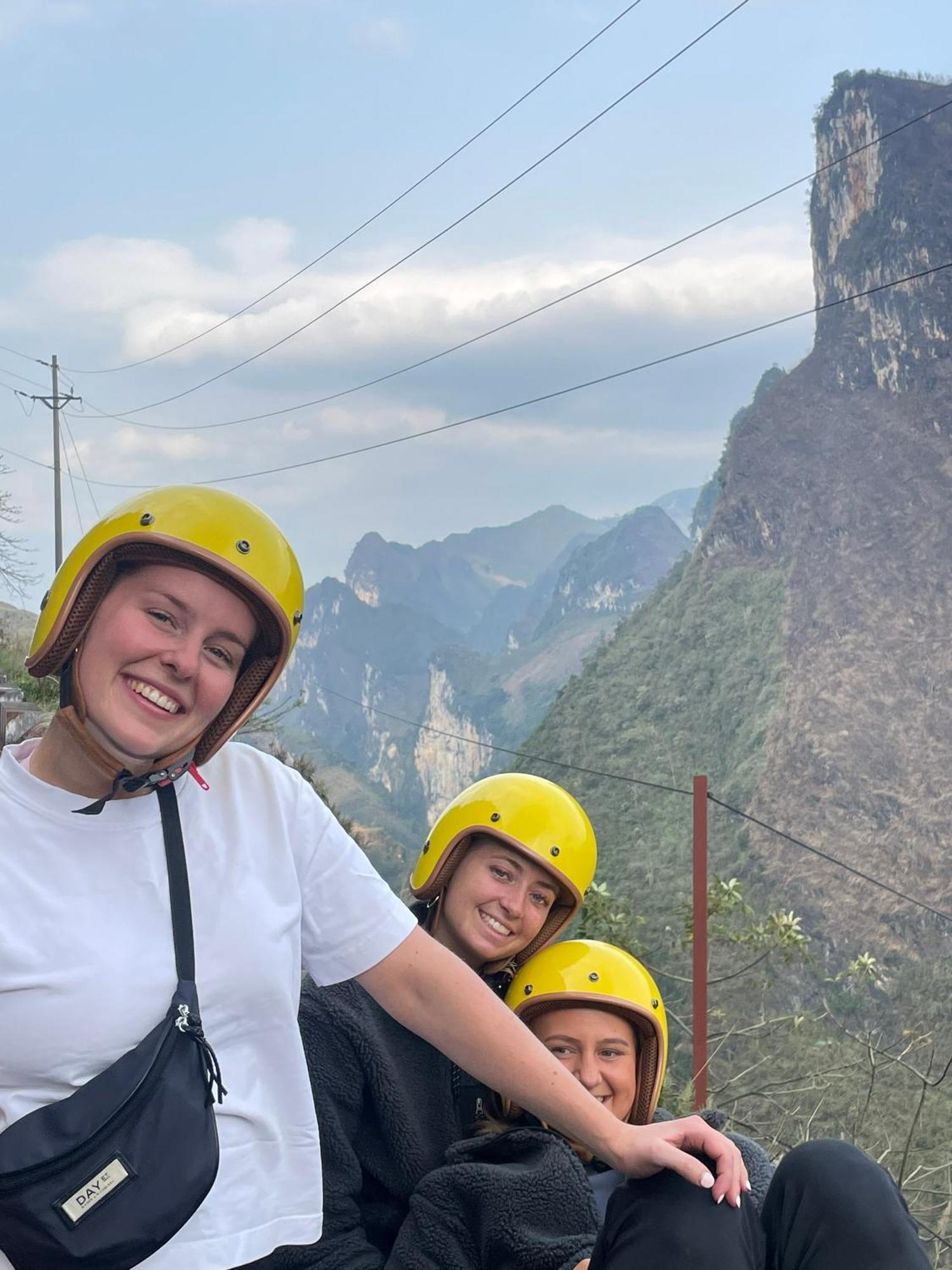 Strawberry House , Tour & Motorbikes Rentel Bed & Breakfast Hà Giang Ngoại thất bức ảnh