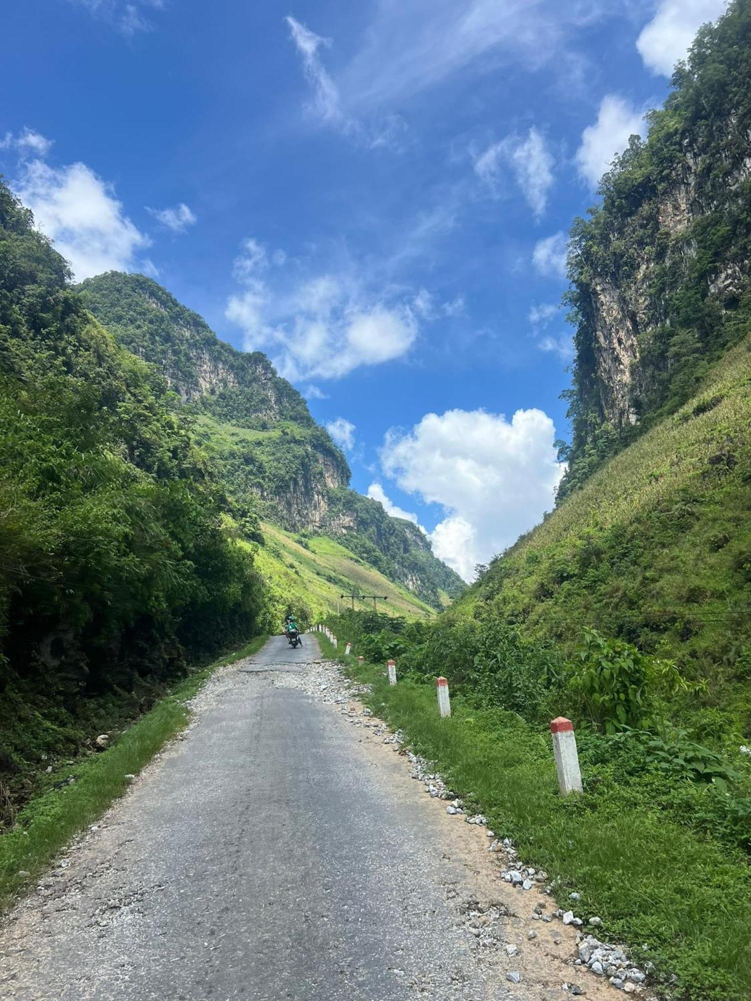 Strawberry House , Tour & Motorbikes Rentel Bed & Breakfast Hà Giang Ngoại thất bức ảnh