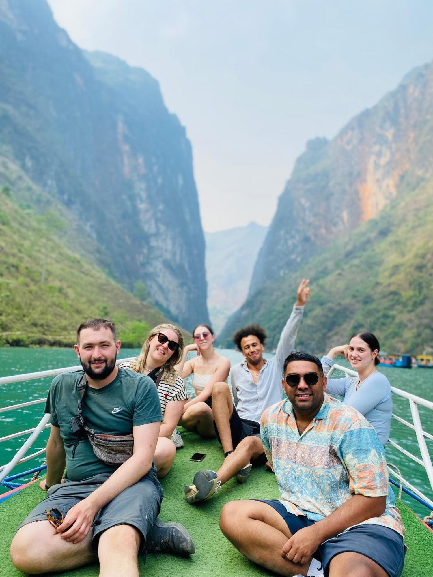 Strawberry House , Tour & Motorbikes Rentel Bed & Breakfast Hà Giang Ngoại thất bức ảnh