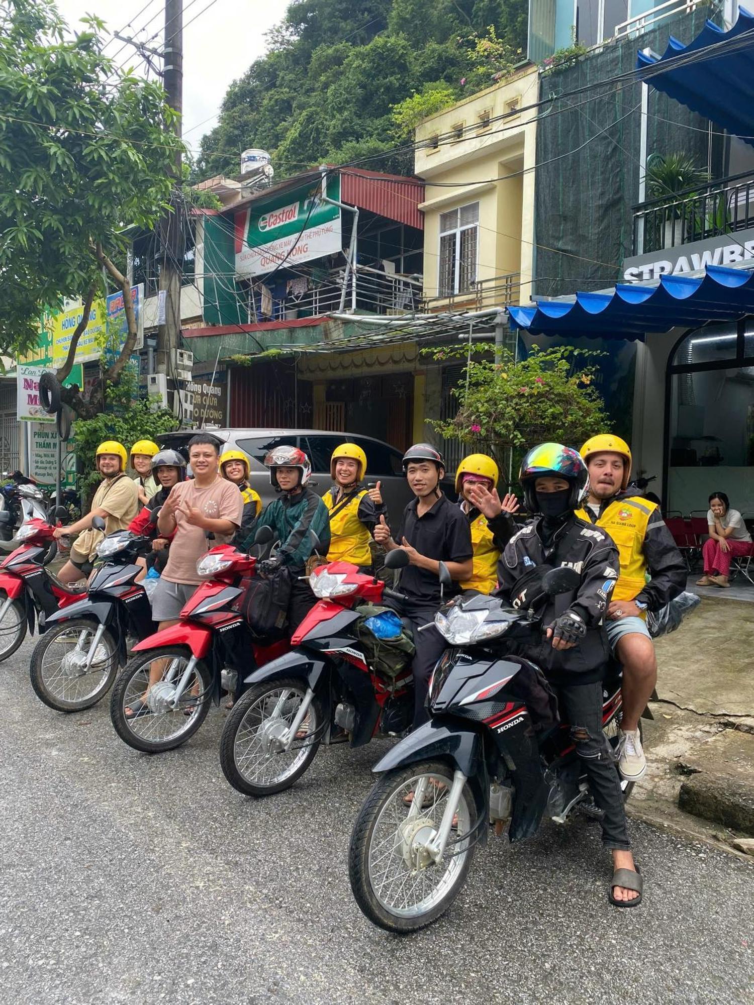 Strawberry House , Tour & Motorbikes Rentel Bed & Breakfast Hà Giang Ngoại thất bức ảnh