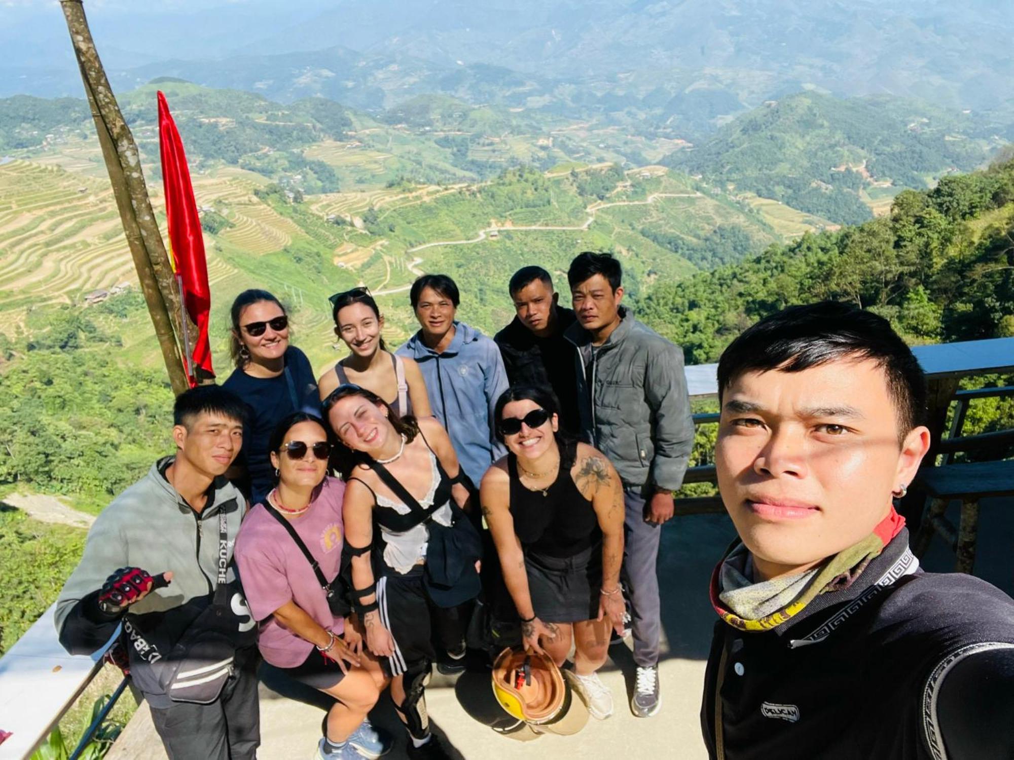 Strawberry House , Tour & Motorbikes Rentel Bed & Breakfast Hà Giang Ngoại thất bức ảnh